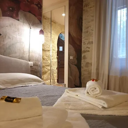 Tenuta Del Colle مزرعة للإقامة غوبيو