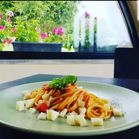 مزرعة للإقامة Tenuta Del Colle غوبيو